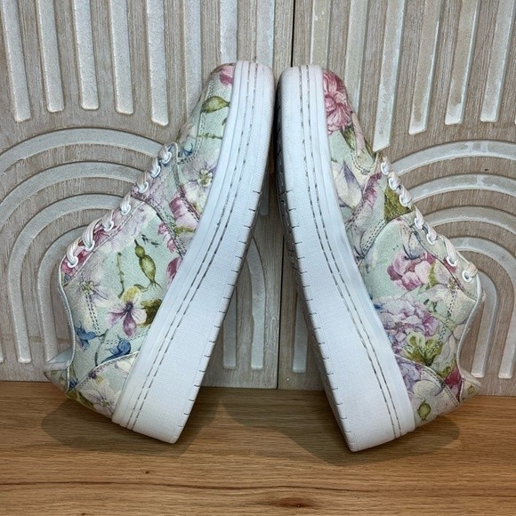 G by Guess Floral Rigster 3 Platform Sneakers - Picture 6 of 8